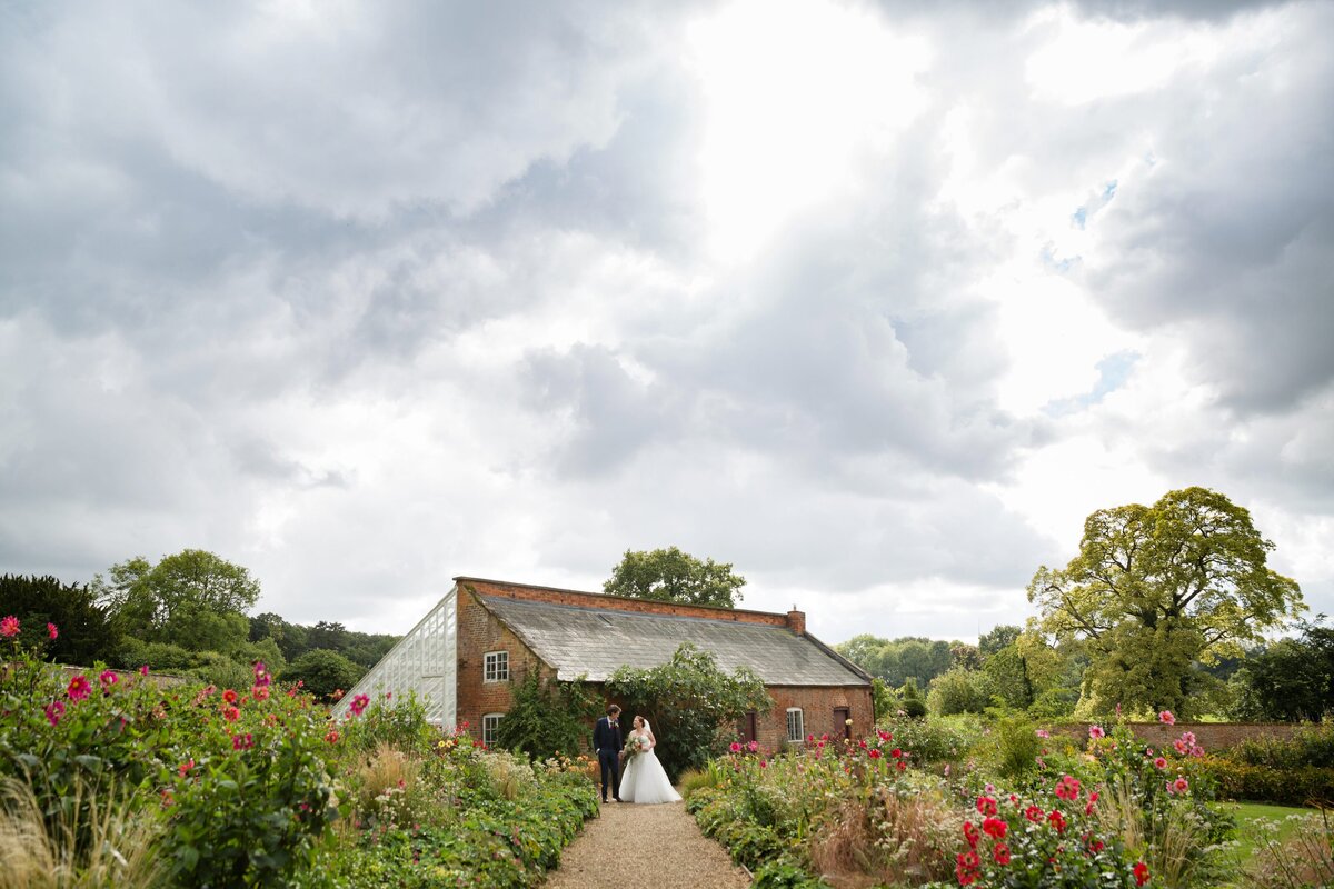 Kelmarsh-Hall-wedding-photos-1010