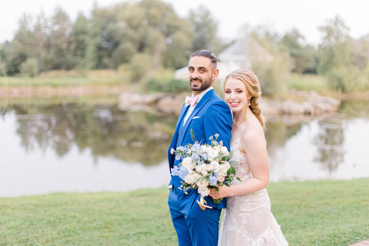 smoke-bomb-orchard-view-wedding-grey-loft-studio-2021-152