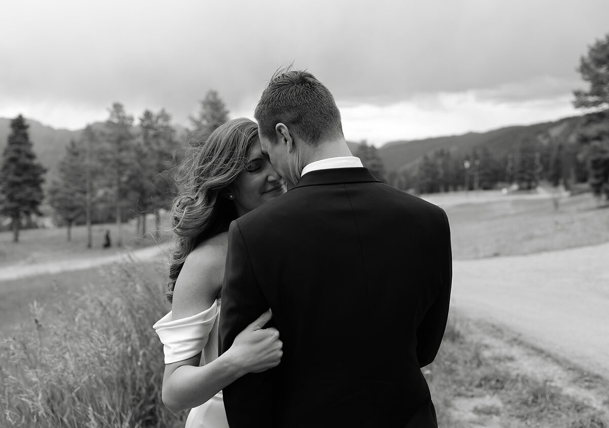 mograbridalportraits-25_websize