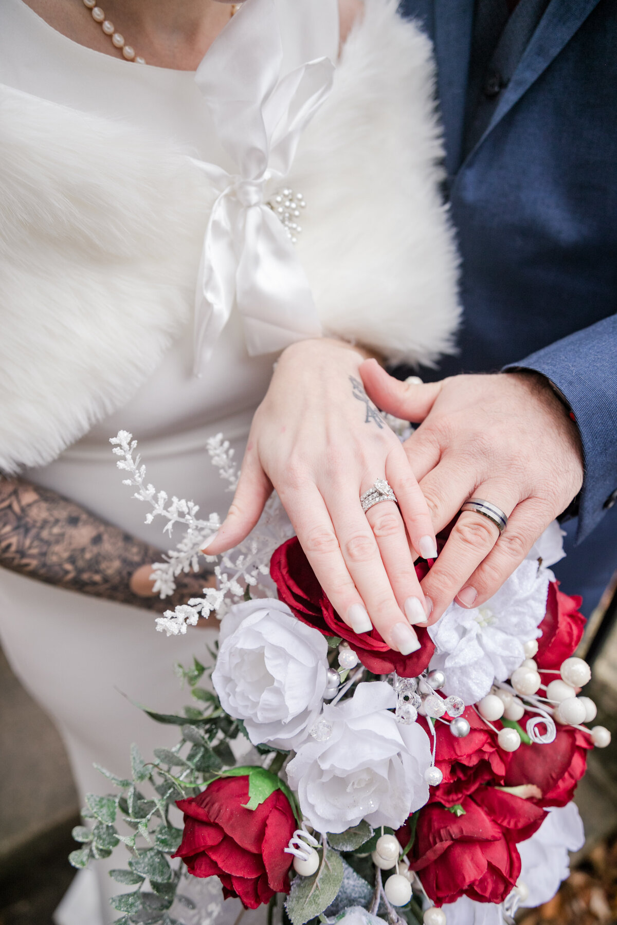 rings-of-bride-and-groom