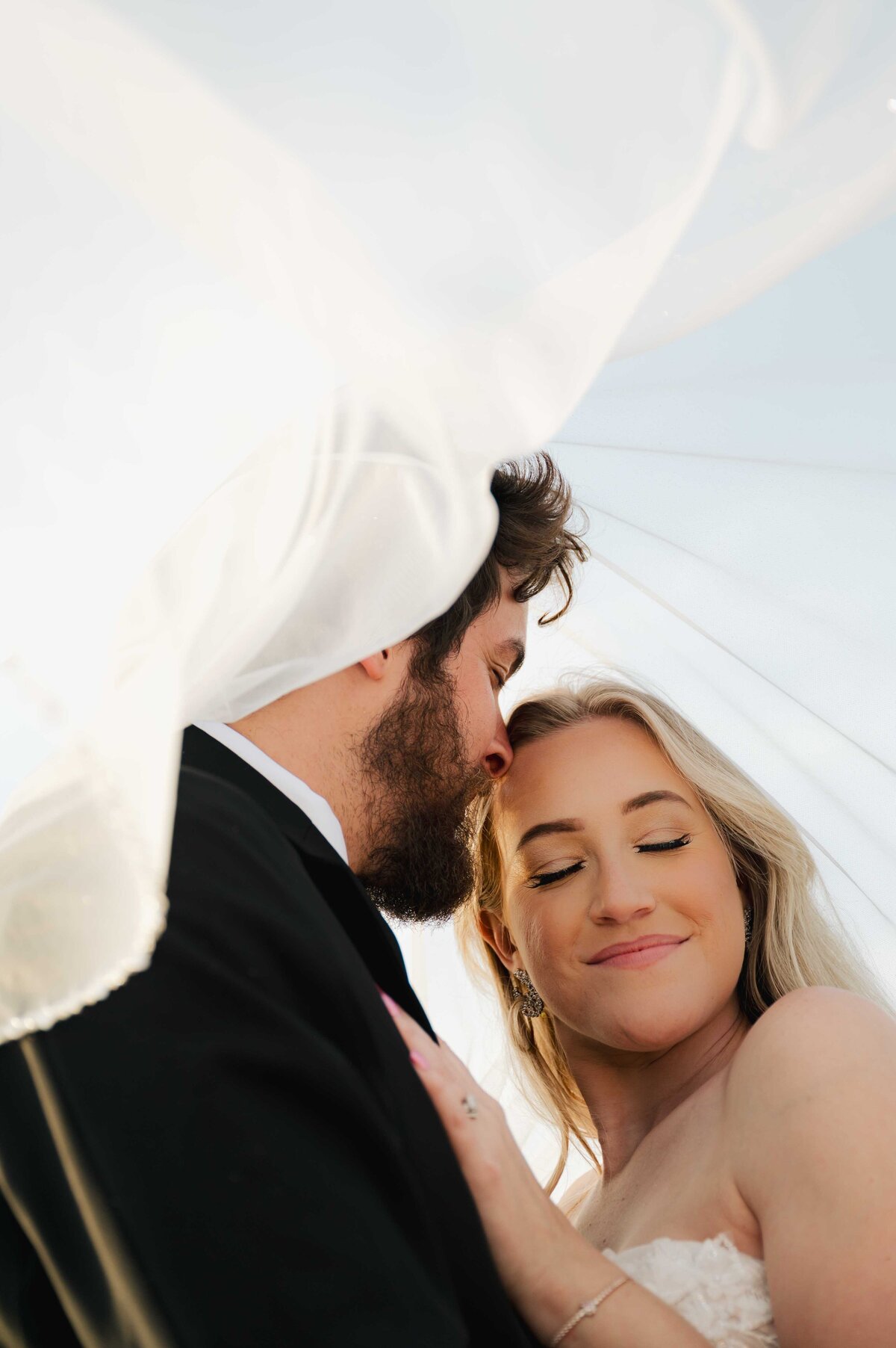 rachelandcosta-sailboat-bridalportrait-sneakpeeks2