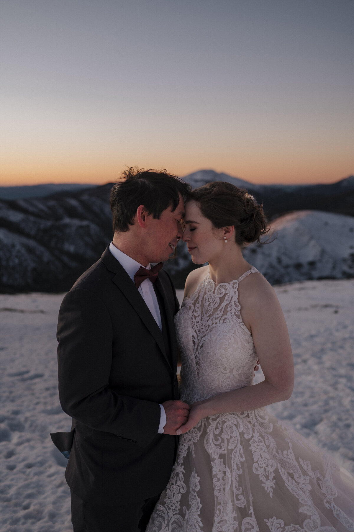 Bride_Groom_In_Snow
