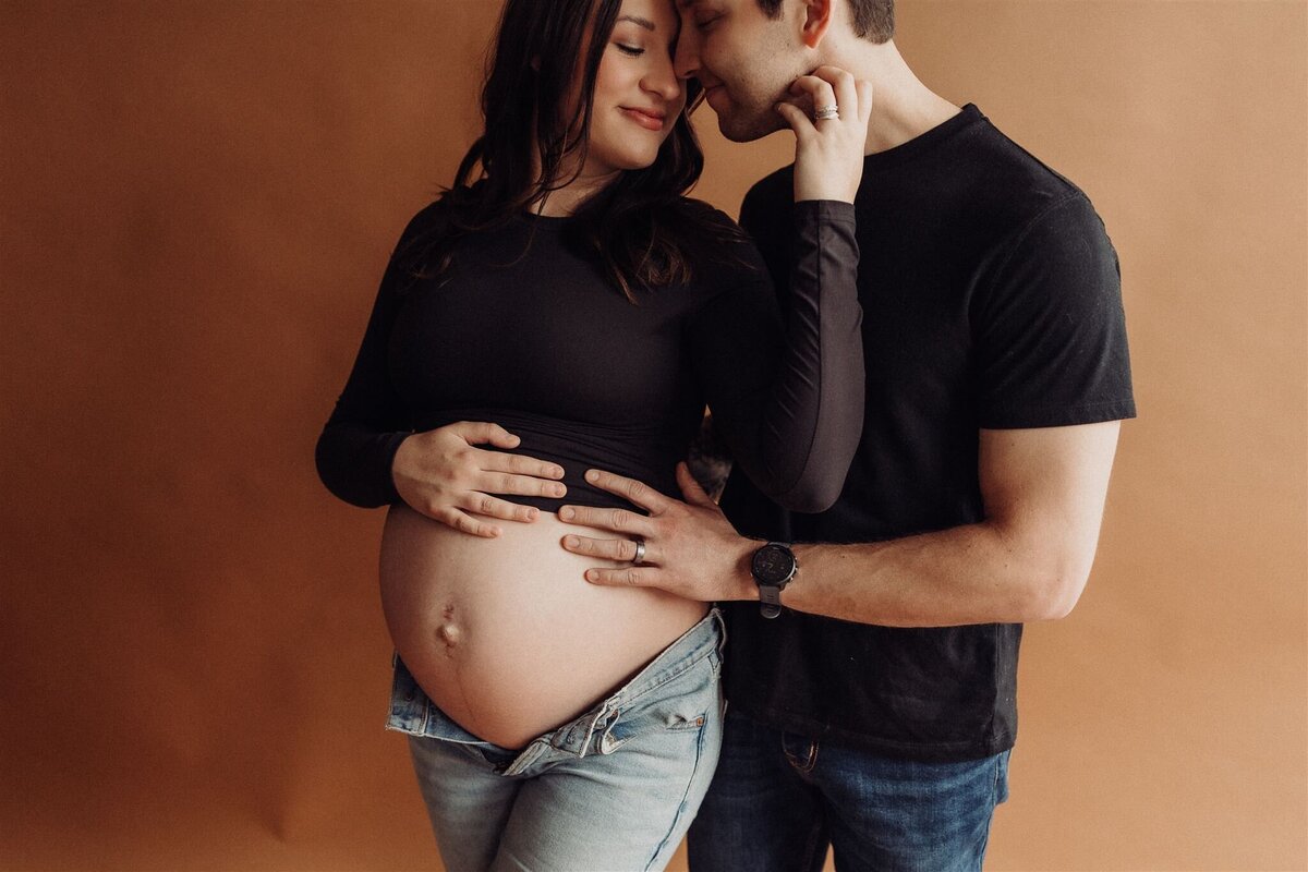 Burlington, Wisconsin Studio Maternity