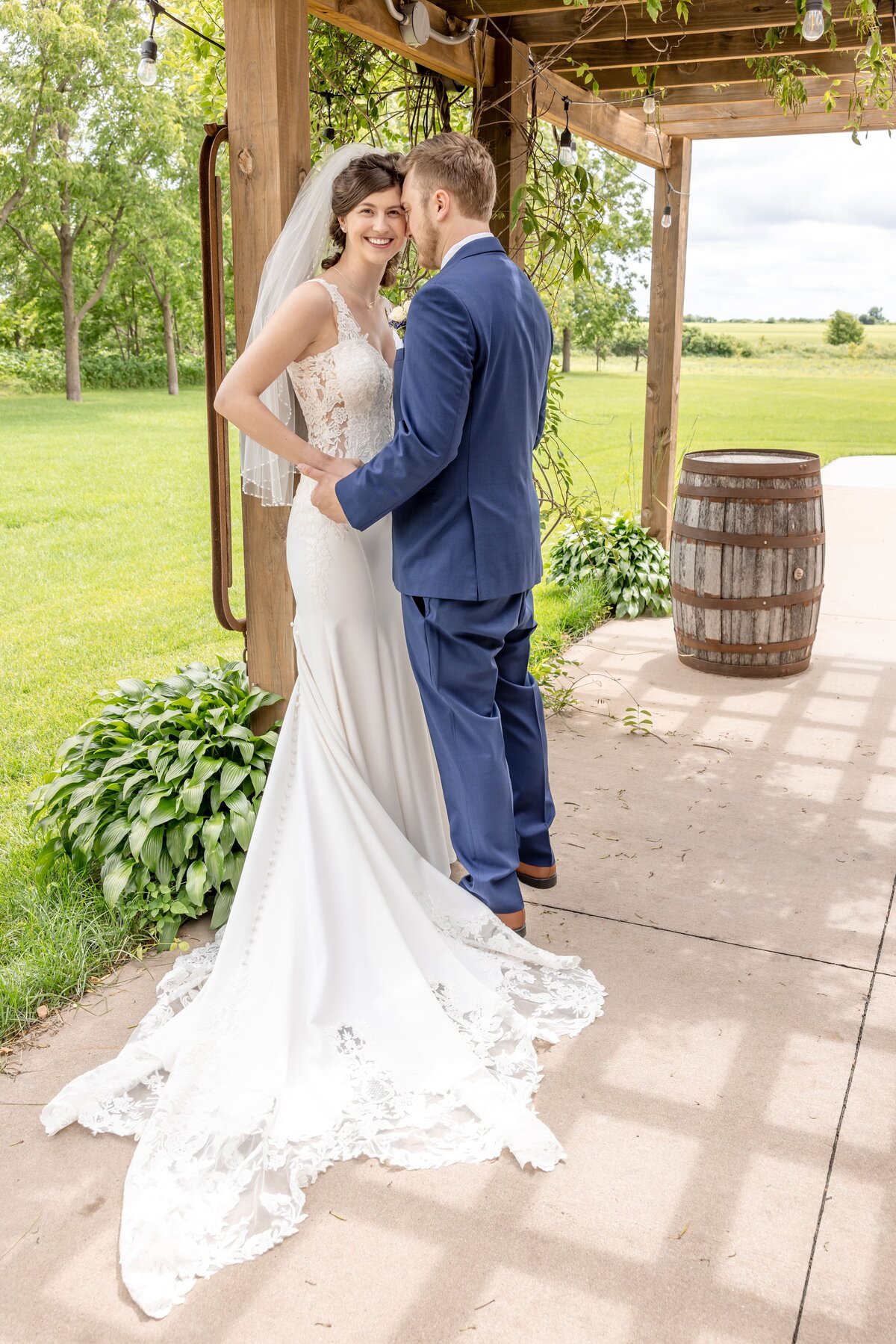 Sarah & Damian Wedding photo - DVX10108