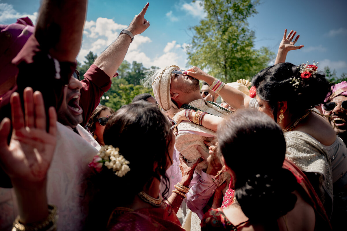 Capture the energy of your NJ baraat with expert photography at Ishan Fotografi.