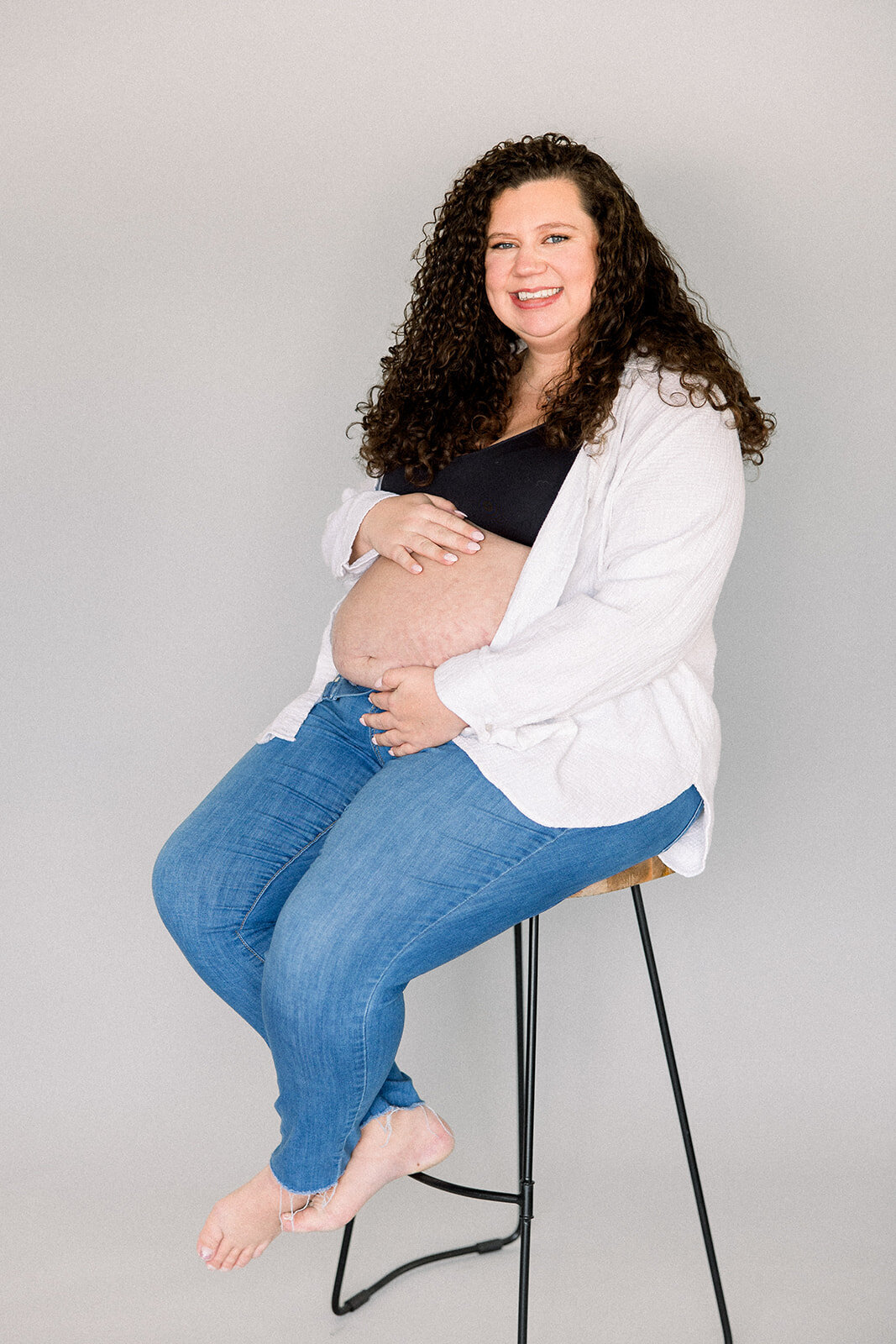 2024 Maternity - Sadie_Alexis Fox Photography +  Winter + Maternity + Studio Session + Muncie + Indiana  (17 of 19)
