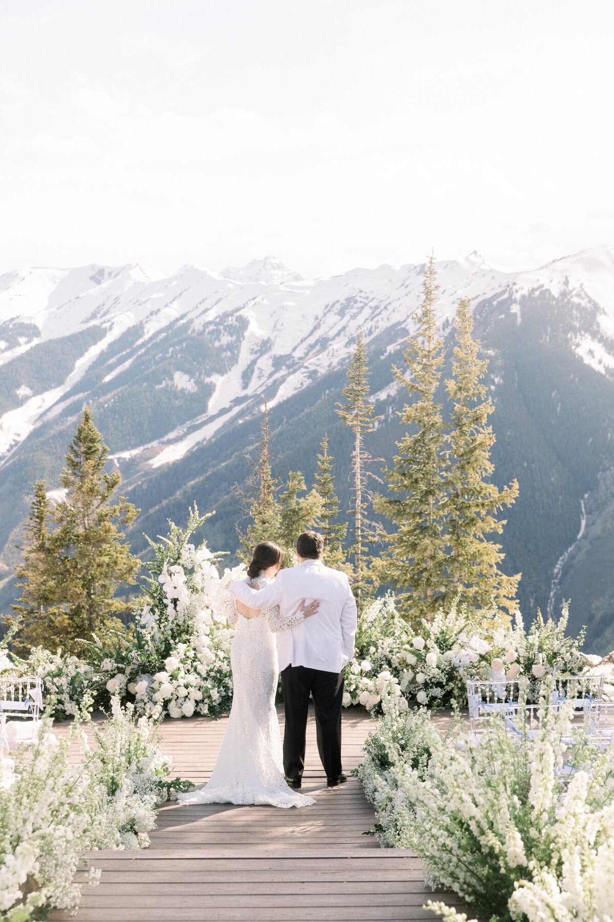 The_Little_Nell_Aspen_Colorado_Spring_Wedding_by_Diana_Coulter_Website-10