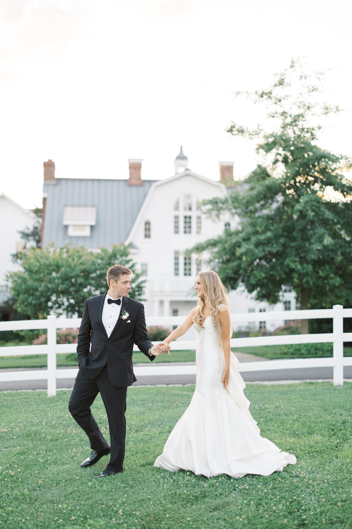 Molly Sue Photography New Jersey + East Coast Wedding Photographer Romantic Imagery Engagement Lifestyle Heirloom Wedding Albums8