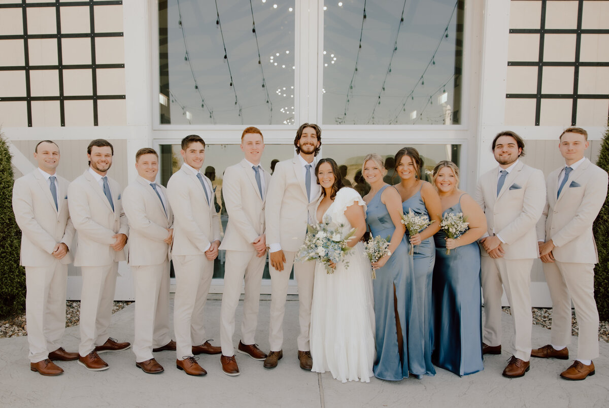 wedding party photos with bride and groom captured by missouri wedding photographer