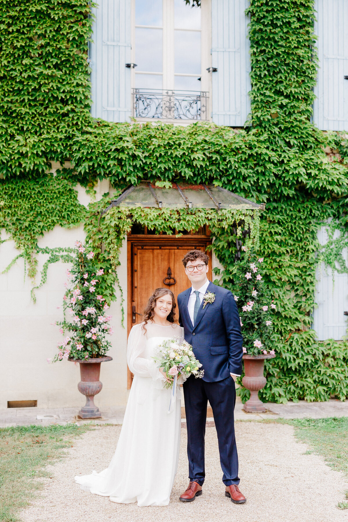 Modern_Chic_Chateau_Valouze_Destination_Wedding_Photographer-41
