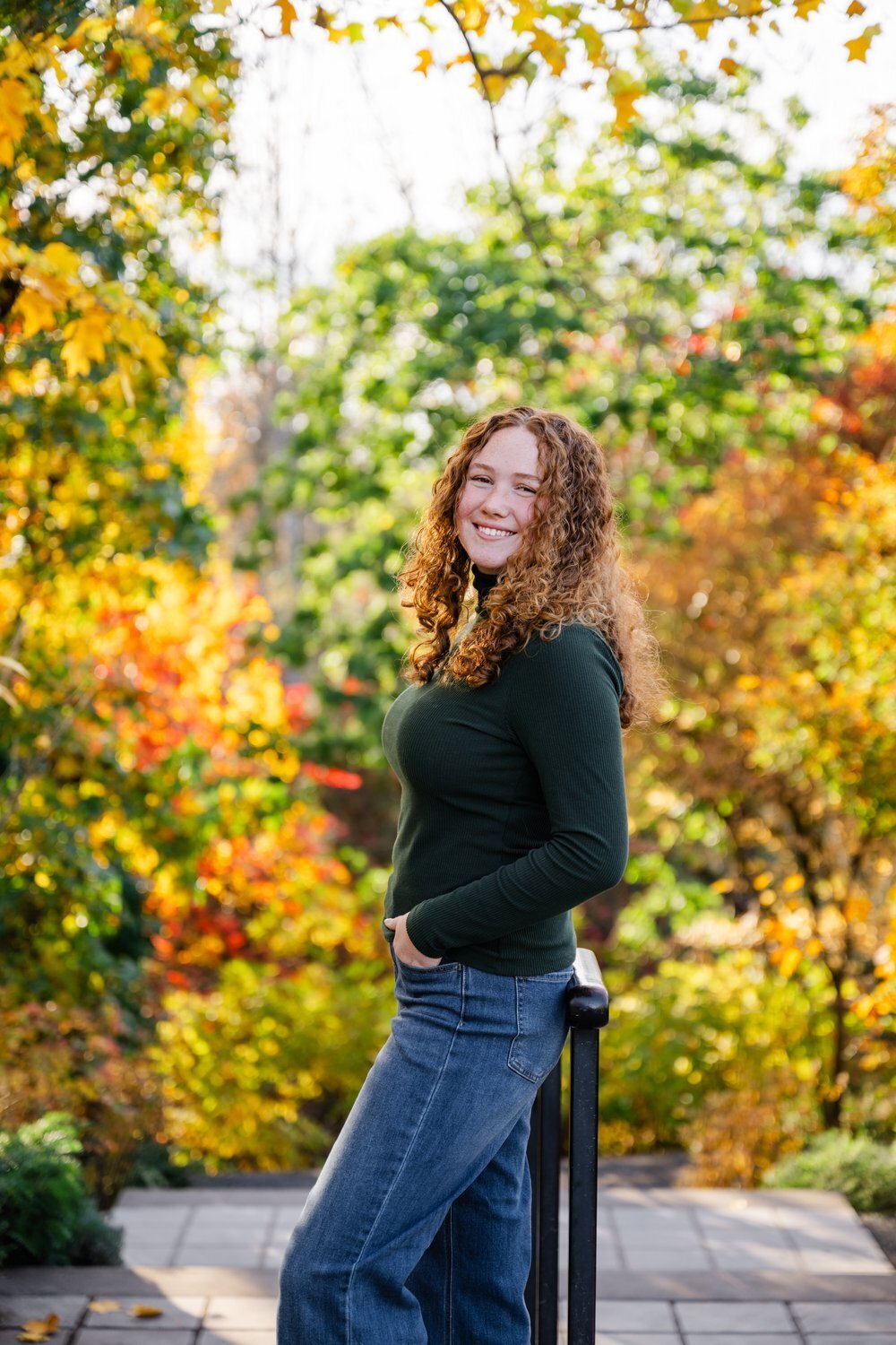 bellevue botanical  park fall senior portrait girl