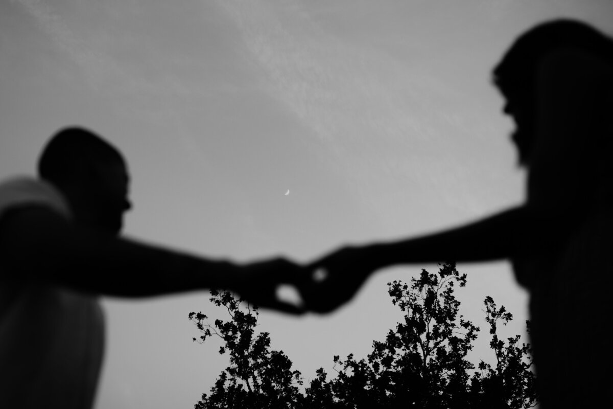 Skylar&Gabe-Engagement-Lakeside-050522-SparrowSongCollective-BW-32