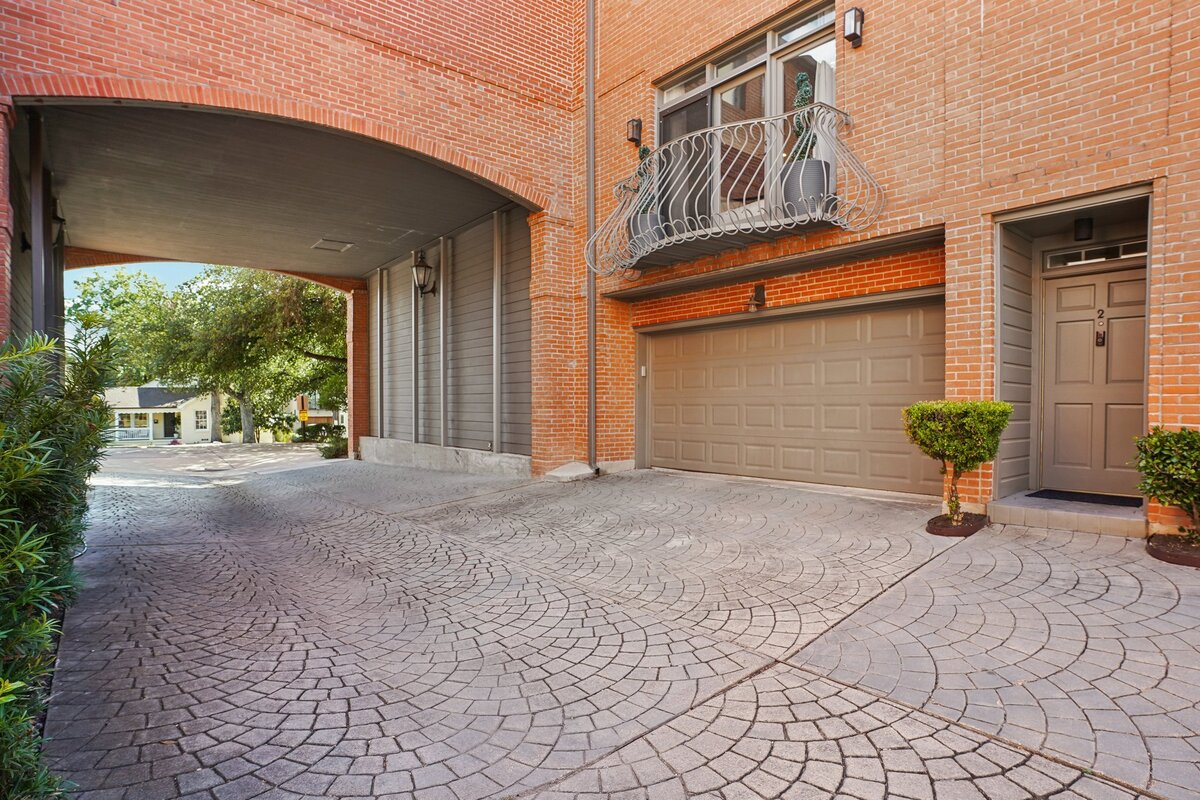 2-web-or-mls-Palma Plaza 2-002