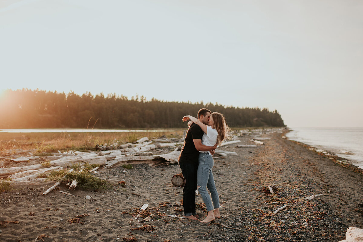 Bailey+Matt.Engaged.TonieChristinePhotography-196_websize