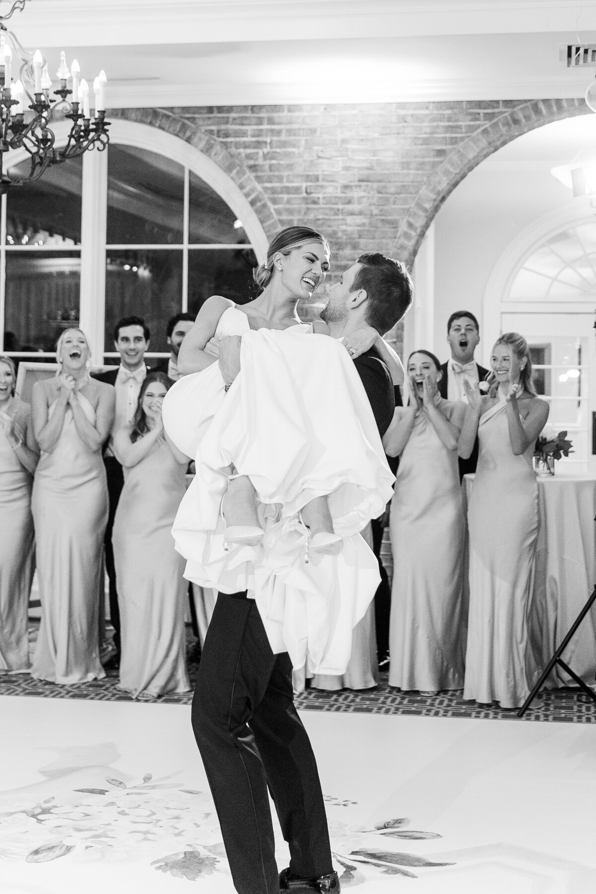Hunter & Allison wedding sneak peeks 2024. Bella Faith Photography 50