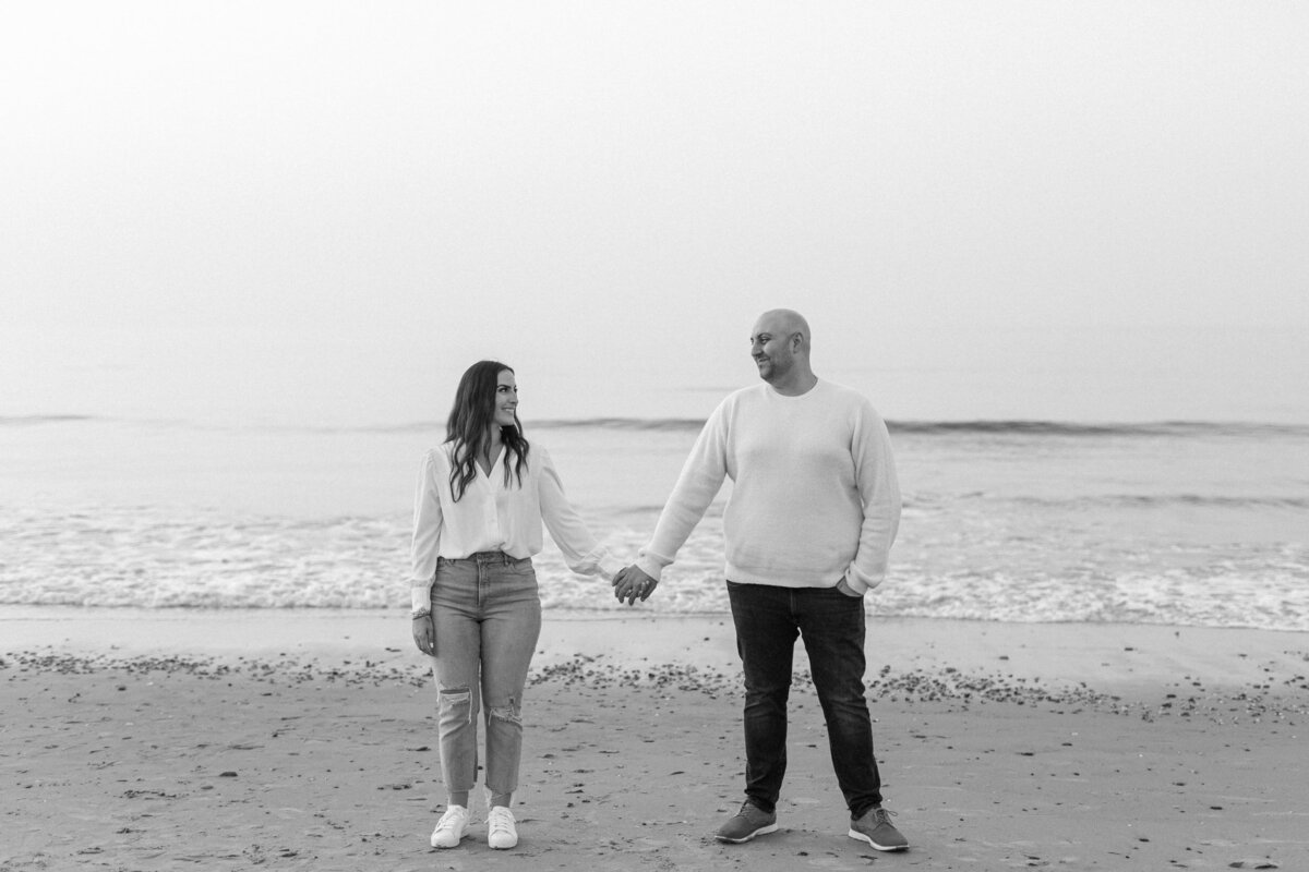 2023-10-Montauk-NY-Sunset-Engagement-Session-35
