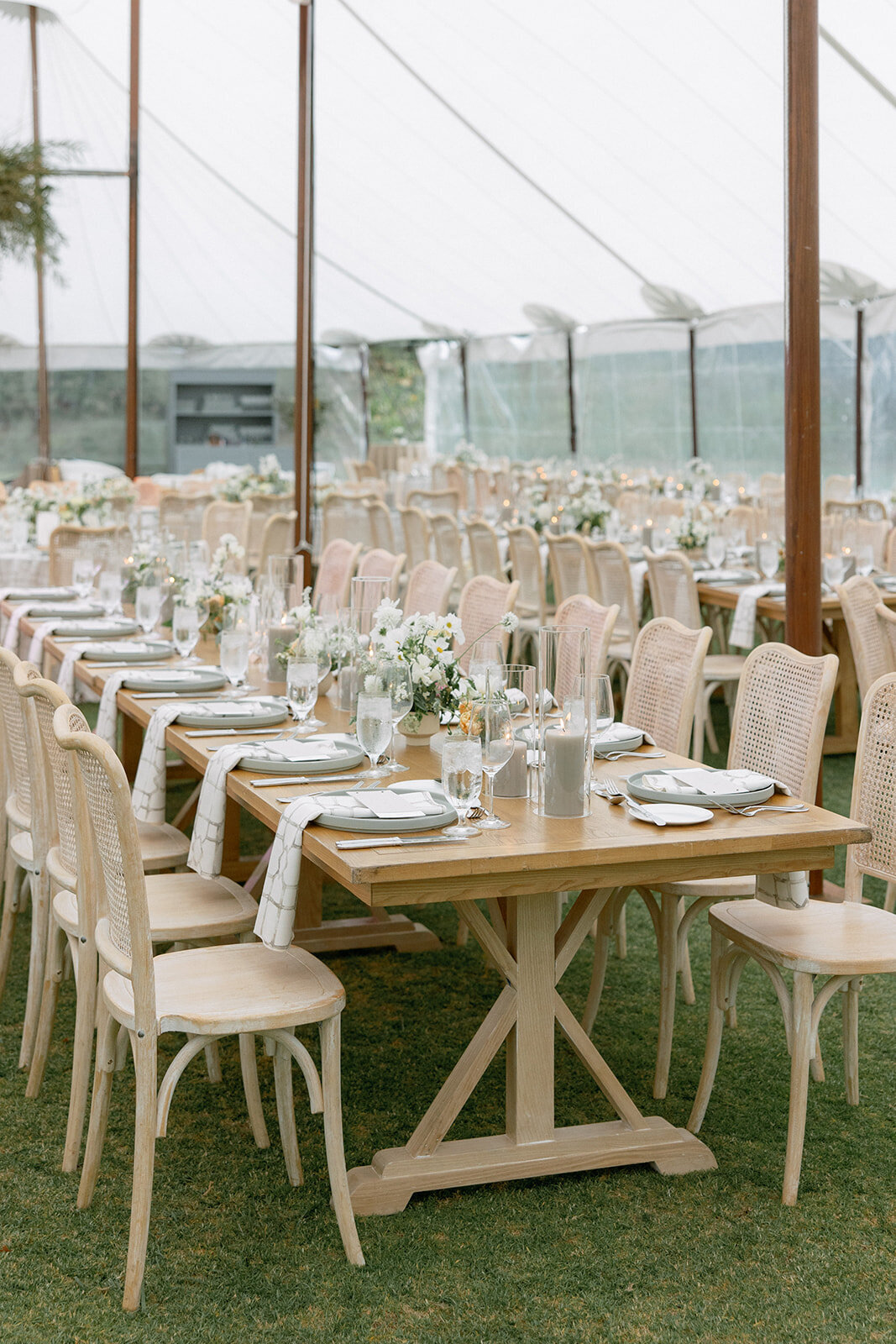 tented-wedding-detailed-touch-events-wedding-planner35