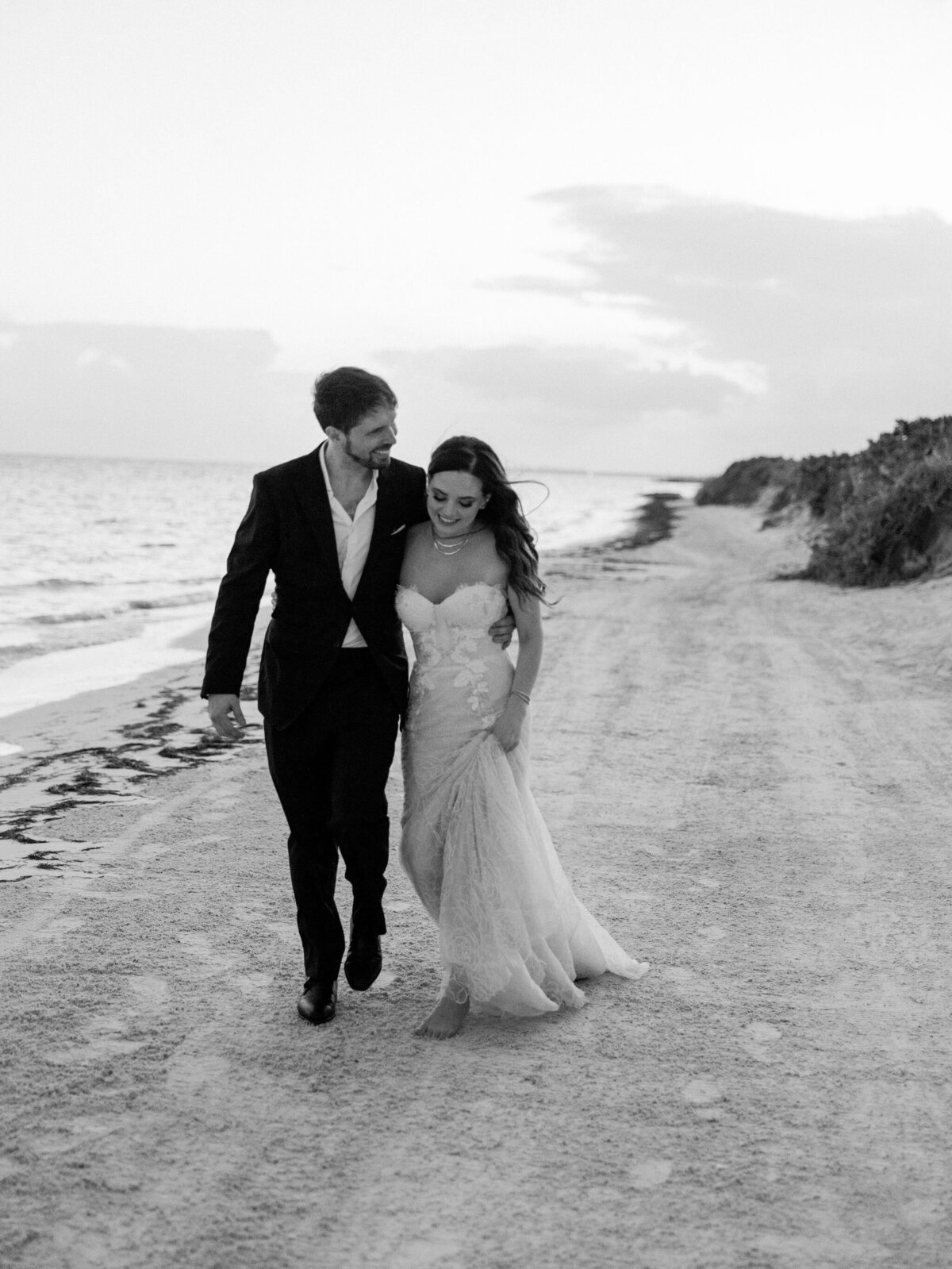 061-larissa-cleveland-mexico-etereo-auberge-wedding-cabo-