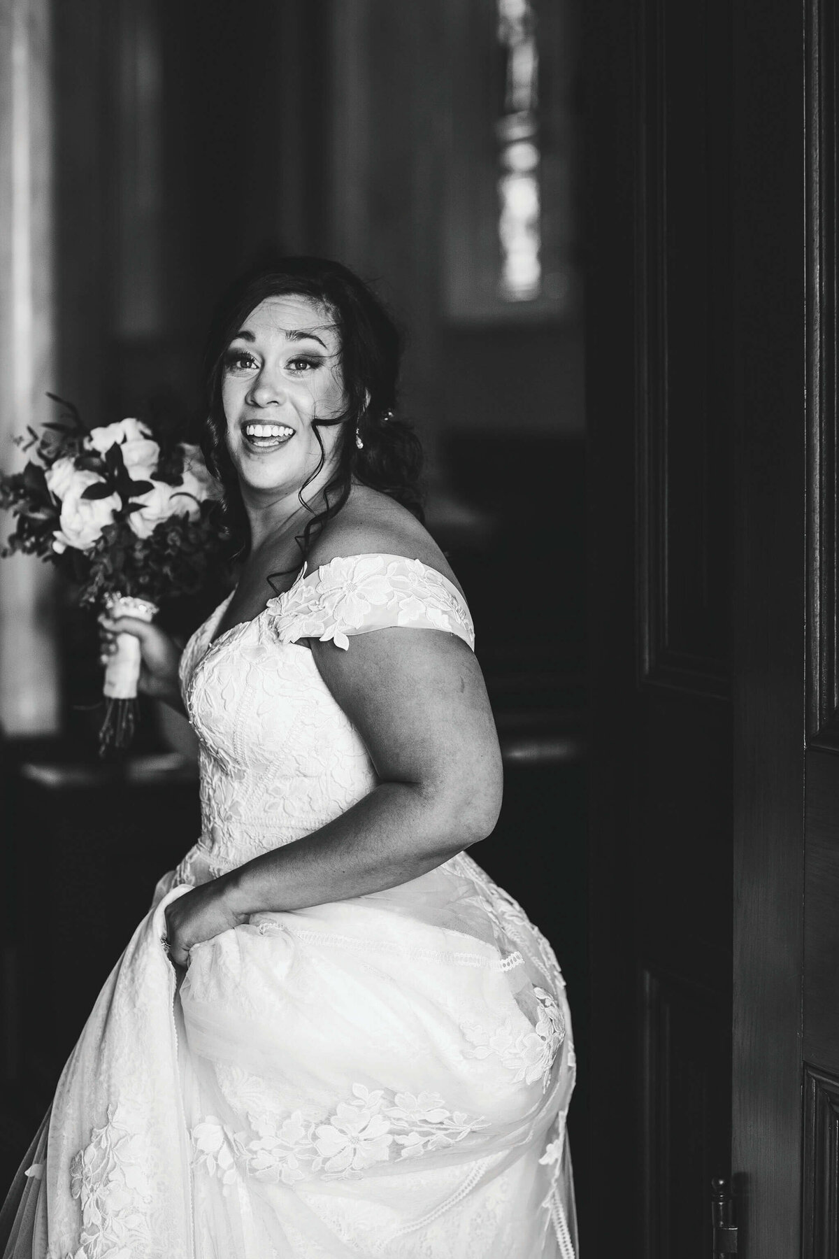 Candid photography of joyful moments 1