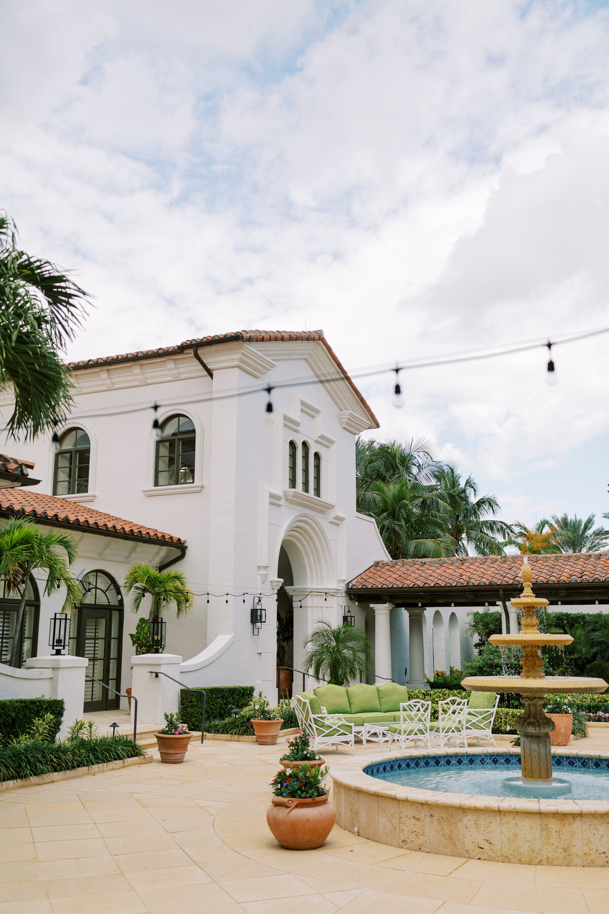 Palm Beach Jupiter Vero Beach wedding planner wedding design wedding coordination Florida wedding full service wedding planner full service wedding management South Florida wedding colorful wedding design partial wedding planner destination wedding a