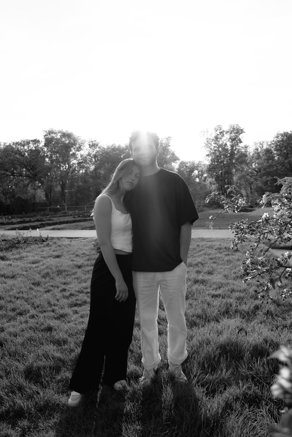 Lyndale-Rose-Garden-engagement-R&K-Will-DeGraw-Clever-Disarray-18