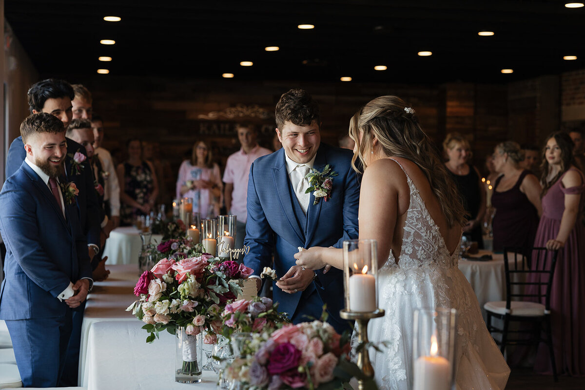 kailey-cole-leclaire-wedding-mississippi-river-distilling-company-4