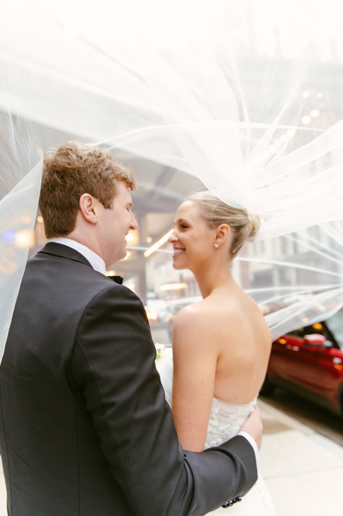 Chicago luxury editorial wedding photographer (The Drake hotel Princess Diana Suite Milton Lee Olive Park) 06-268