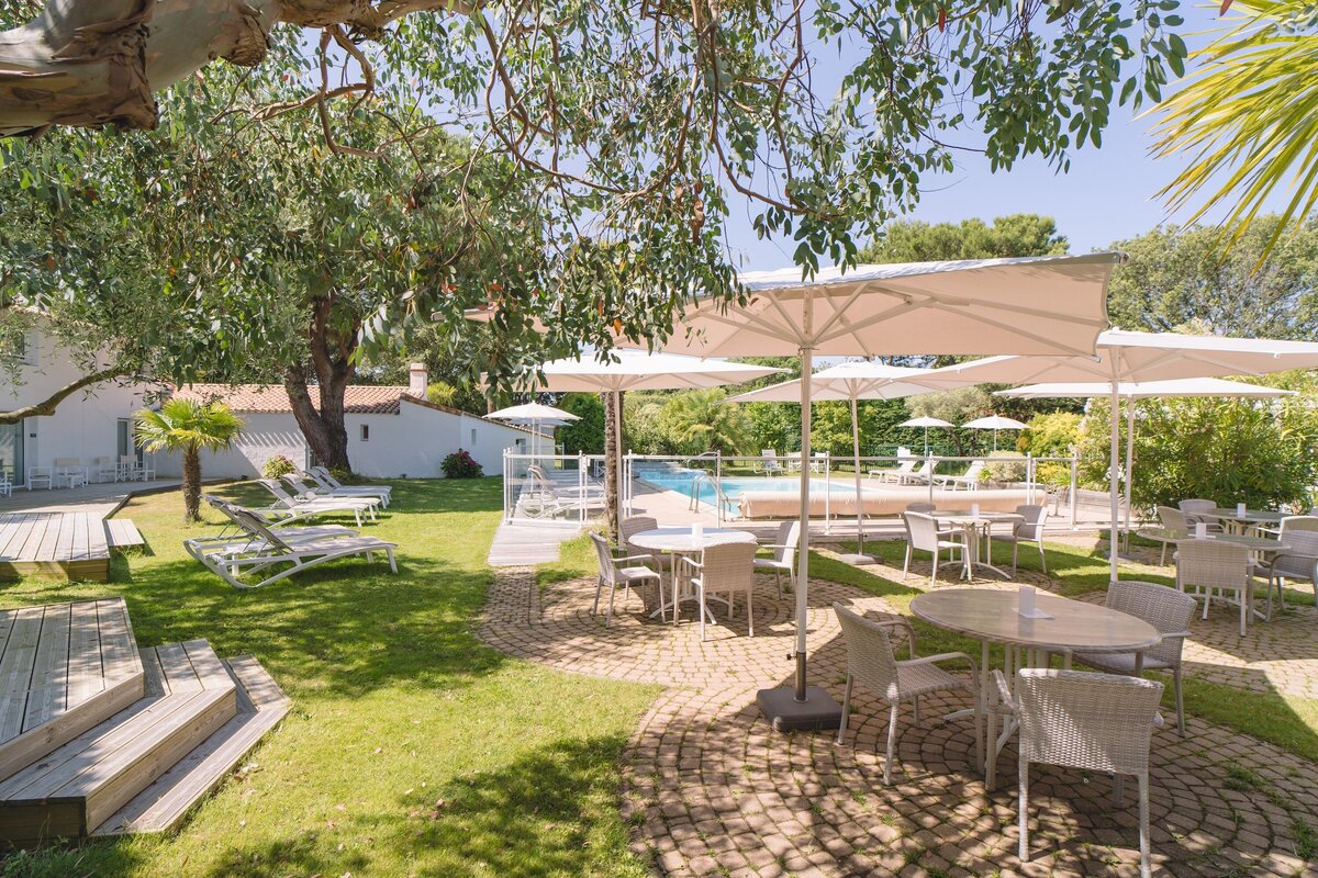 1-terrasse-hotel-2024