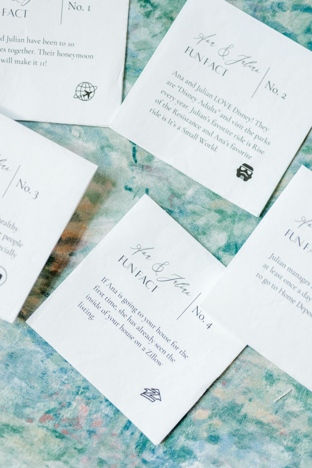 Fun fact cards for the couple