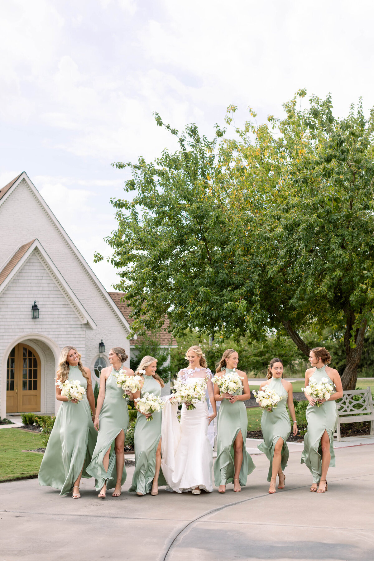 The Elegant Wedding Co._Sutton & Caden_Bridesmaids-101_(2048)