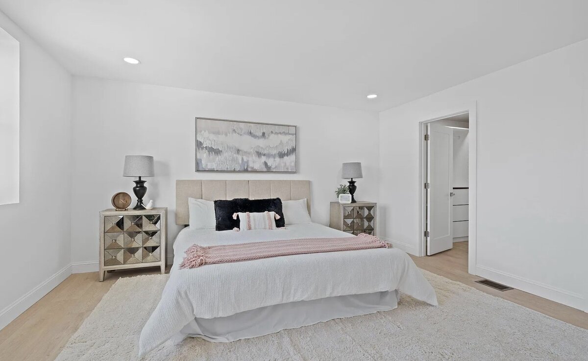 Kelly DeTommaso Elegant Transitions Vacant Home Staging Colmar PA Primary Bedroom 1st Floor 1