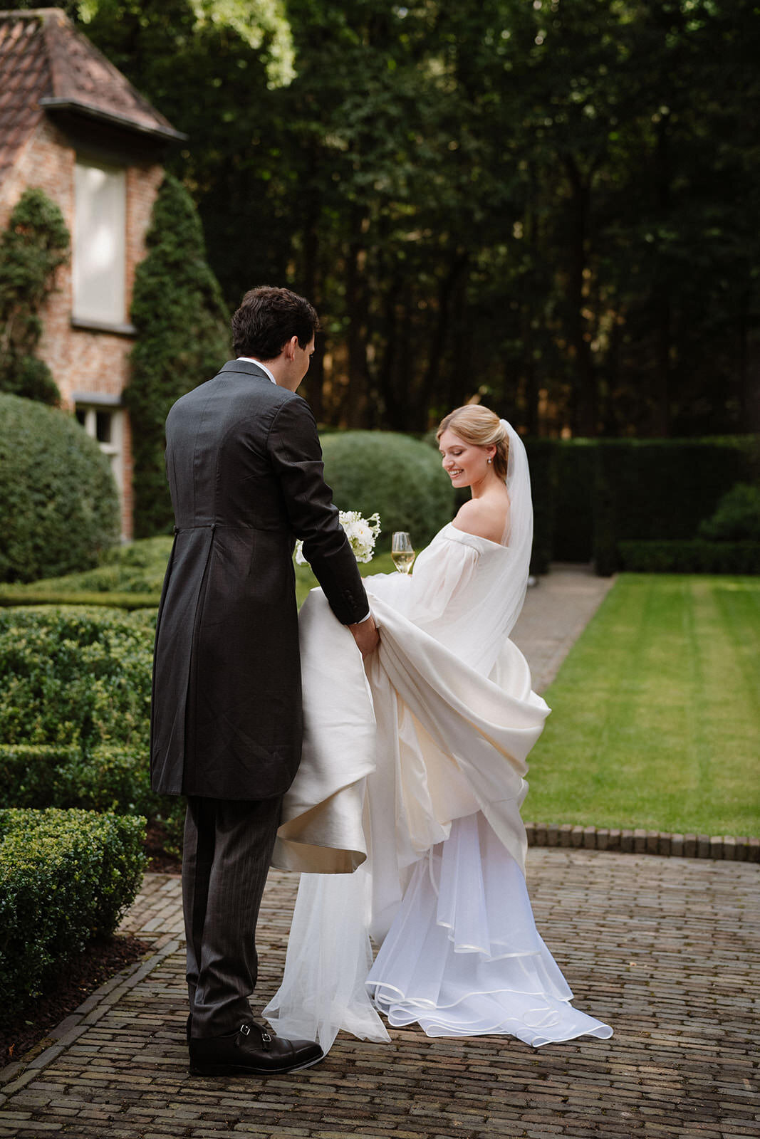 luxurious-royal-like-wedding-belgium-00021