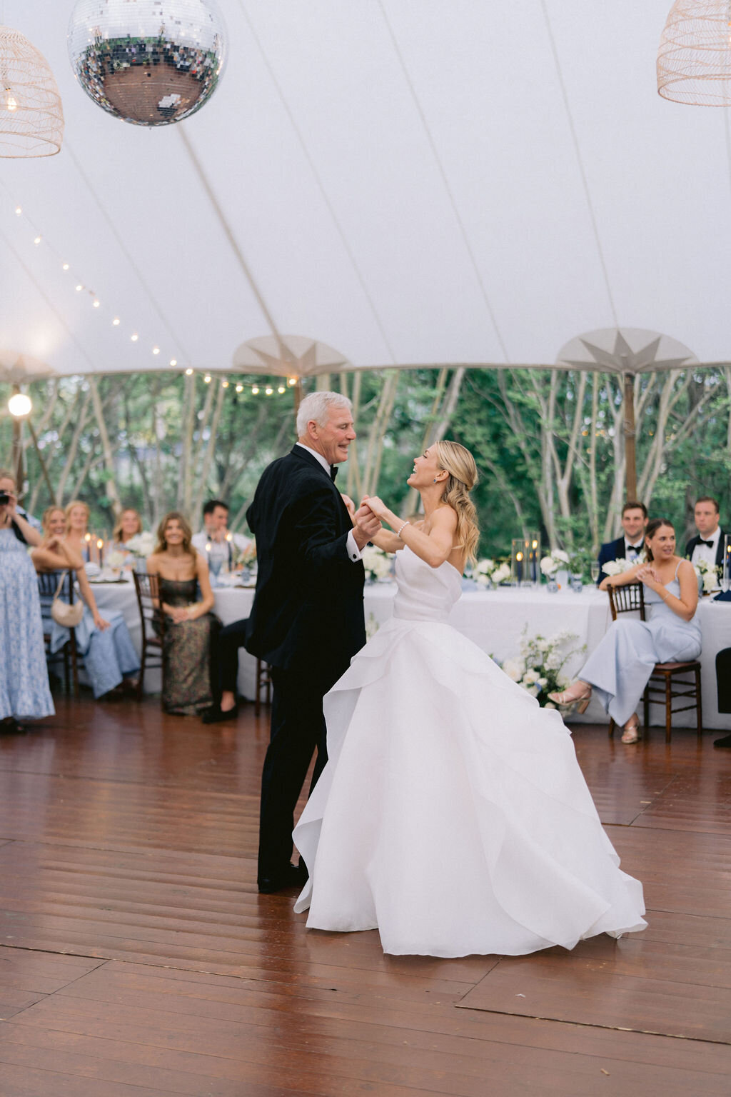 NikkiSanterre_EastCoastLuxuryWeddingPhotographer_CliftonInnWedding_Sky&Ryan-835