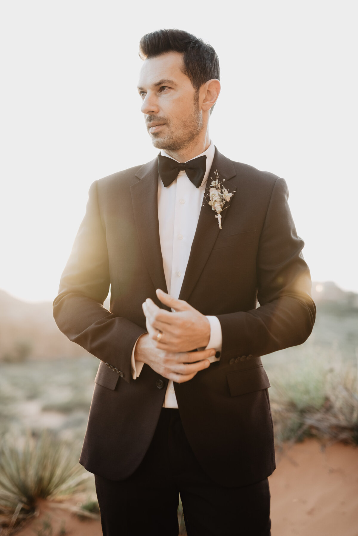 Utah elopement photographer captures groom attire