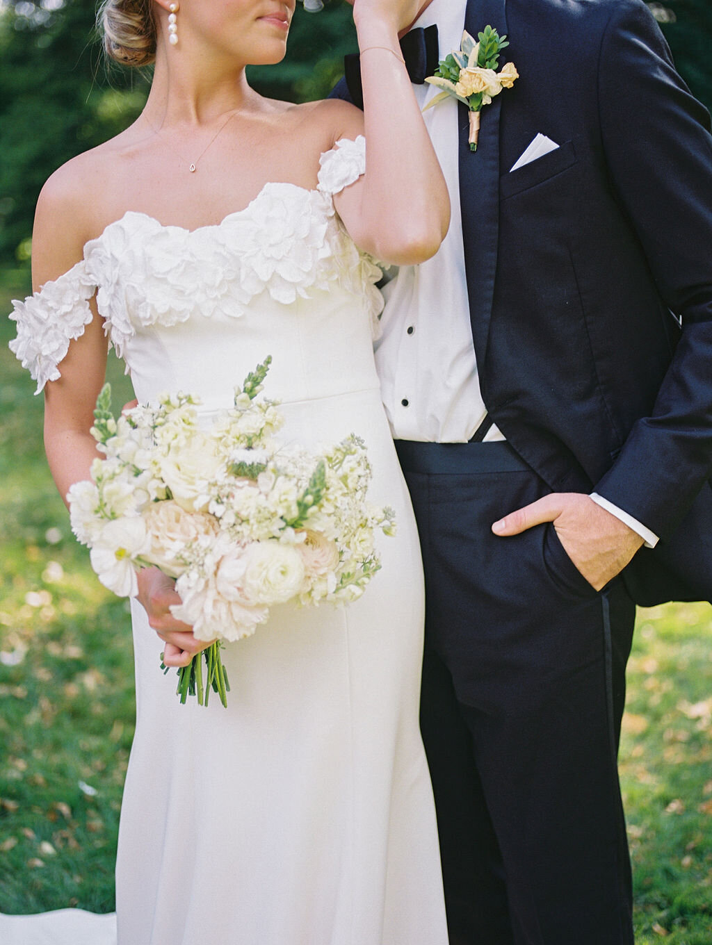 Film Inspired Wedding Photos | Hannah Constein Photography