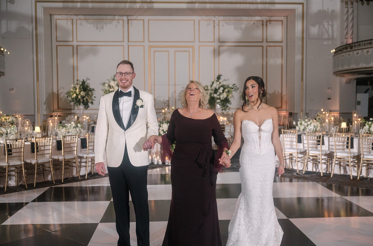 wedding-reception-reveal-at-boston-park-plaza