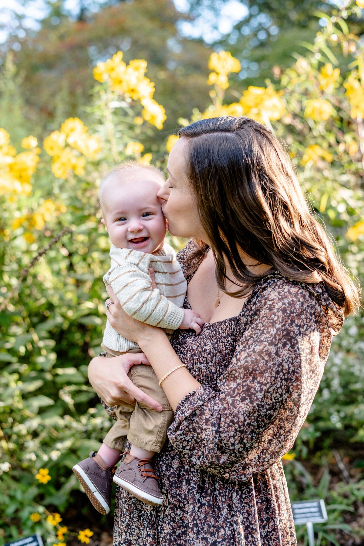 Raleigh-NC-fall-mini-session-Magnolia-and-Grace-Photography-Co-Mapleton-Coker-Arboretum-SamanthaH# (1)-7
