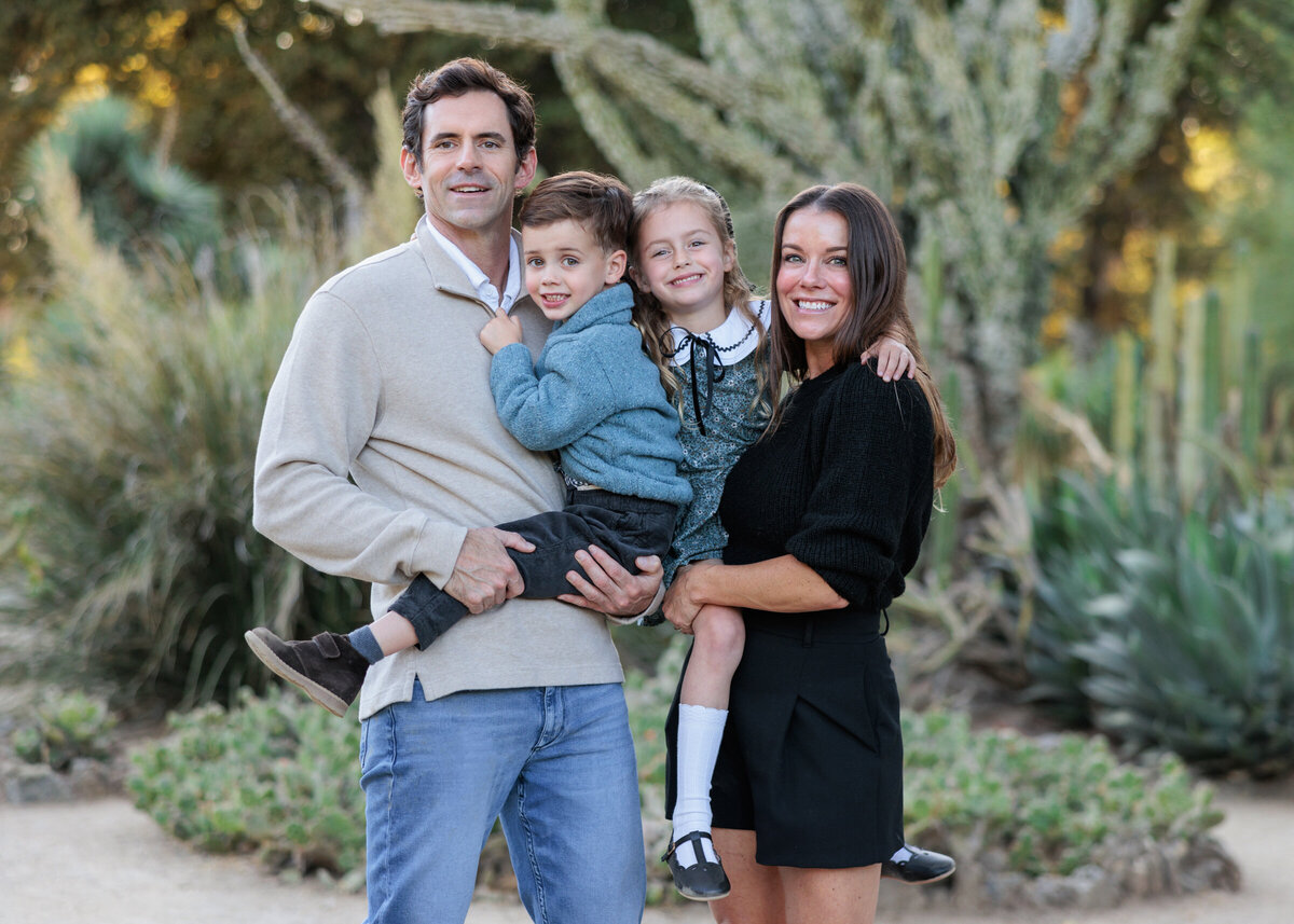 Palo alto family portrait photographer, family session in Bay Area peninsula, Luxury family photographer, professional family portraits, Best photographer in Palo alto family session