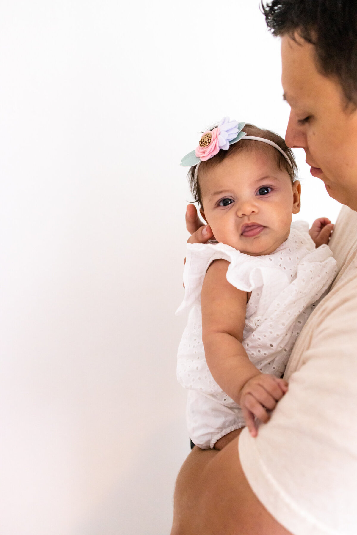 University-Place-Washington-Studio-3-month-family-white5