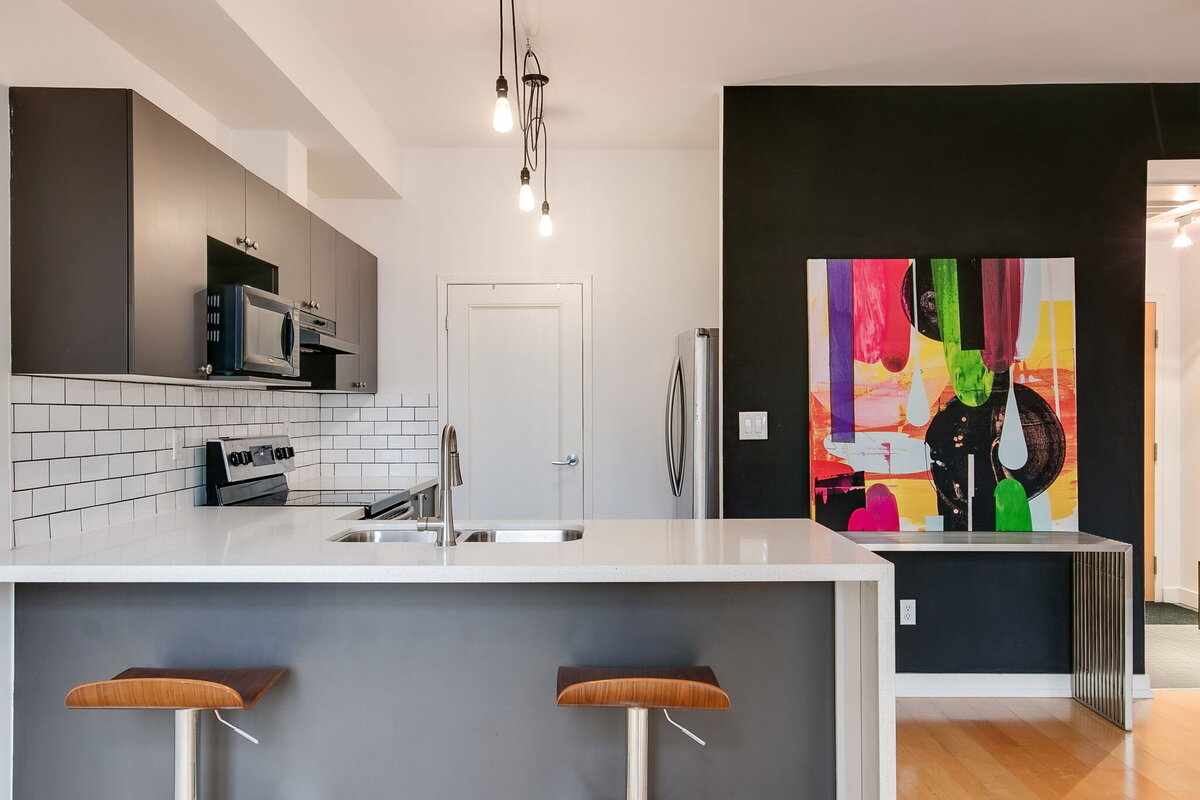 17-web-or-mls-15_002_Kitchen