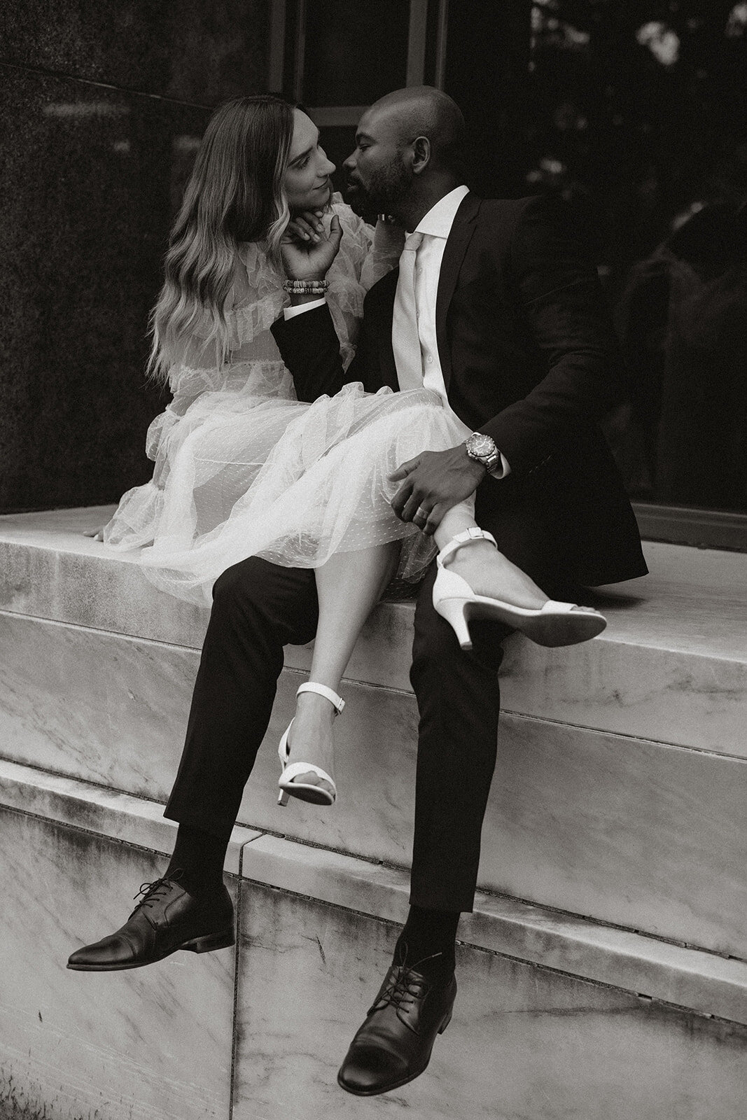 Detroit-city-elopement-DIA-library-downtown-wedding-48