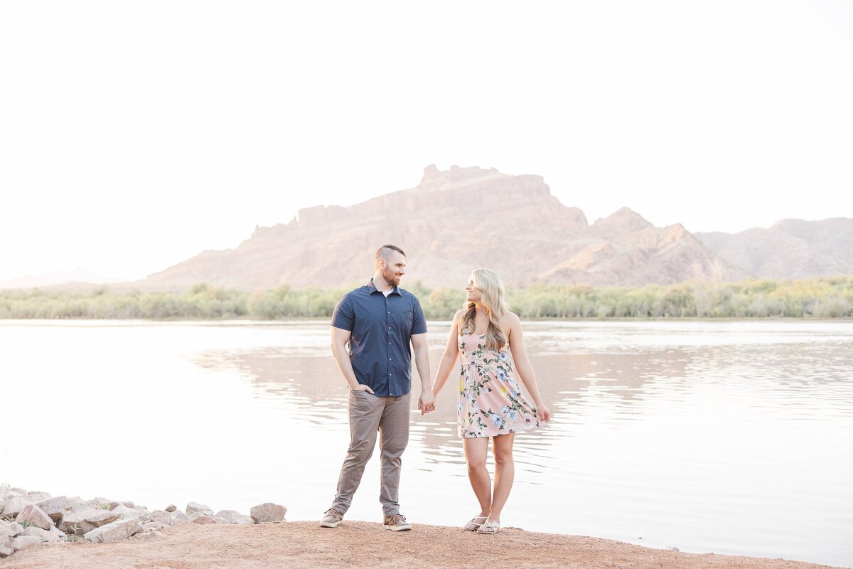 Affordable-Engagement-Photographer-Coon-Bluff1066