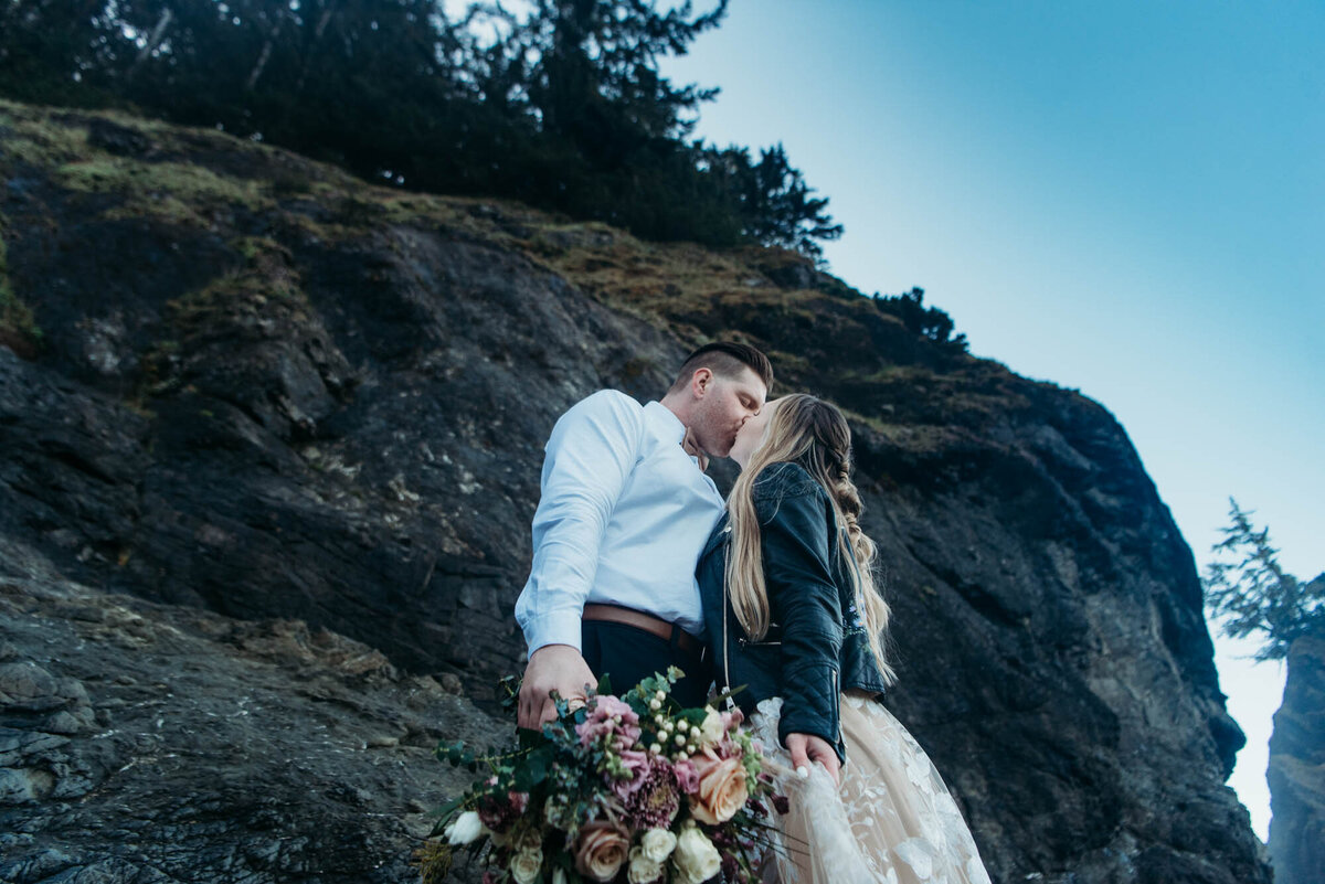 Secret Beach elopement cliffs