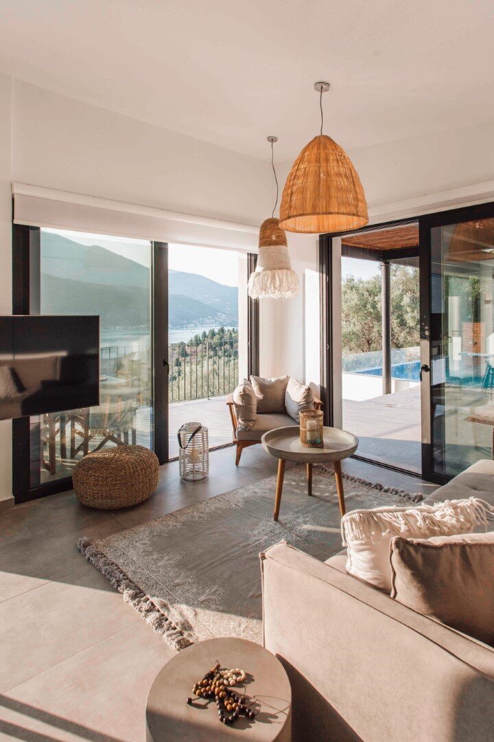 greece-island-retreat-villa (3)