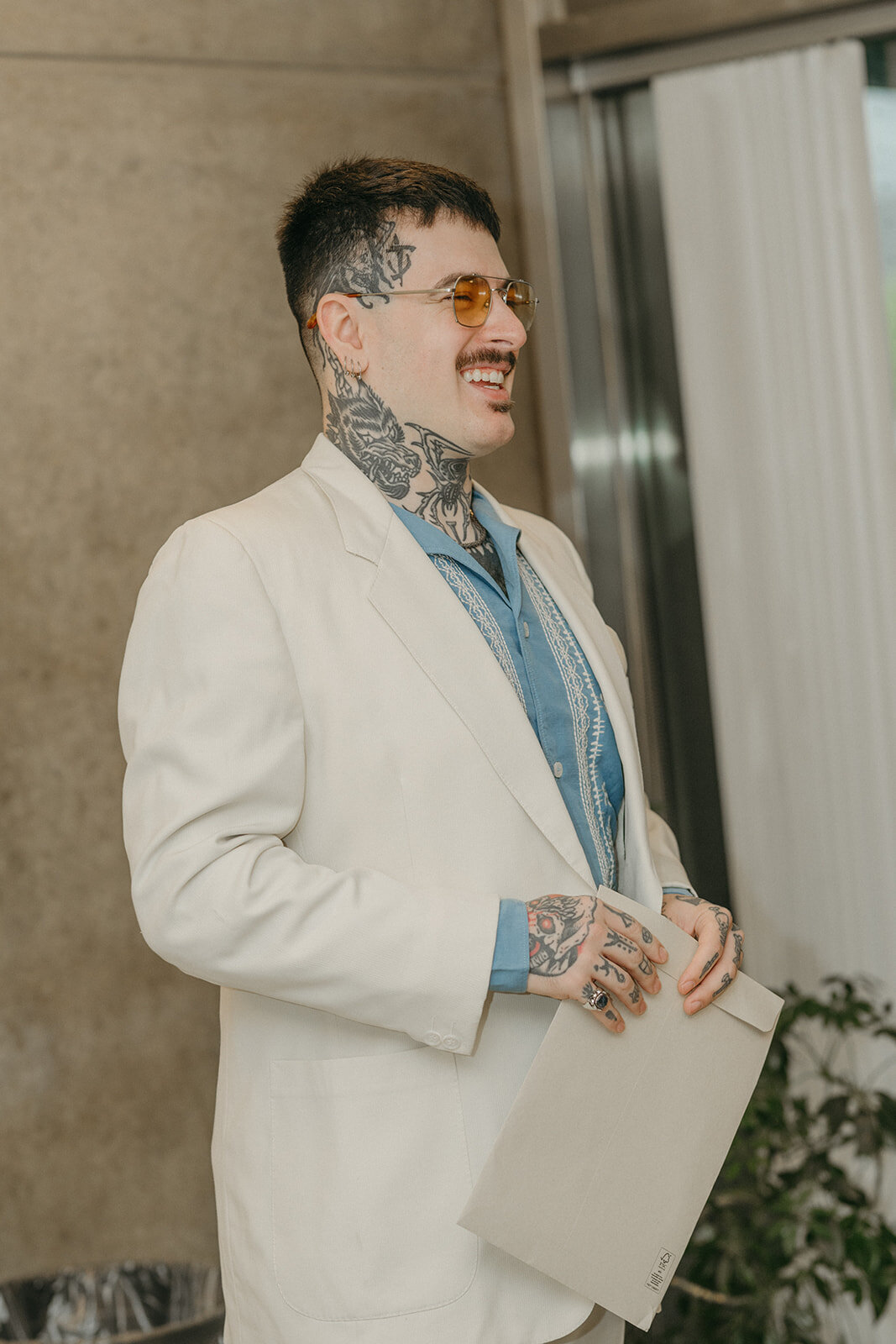 toronto-city-elopement-city-hall-edgy-nontradional-thedrake-rainy-day-cool-alternative-003