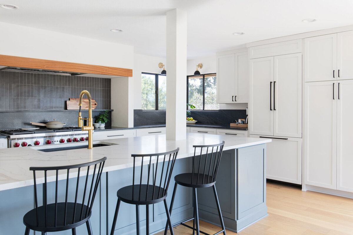 Hello Home Modern Transitional Kitchen with Shaker Cabinets 8