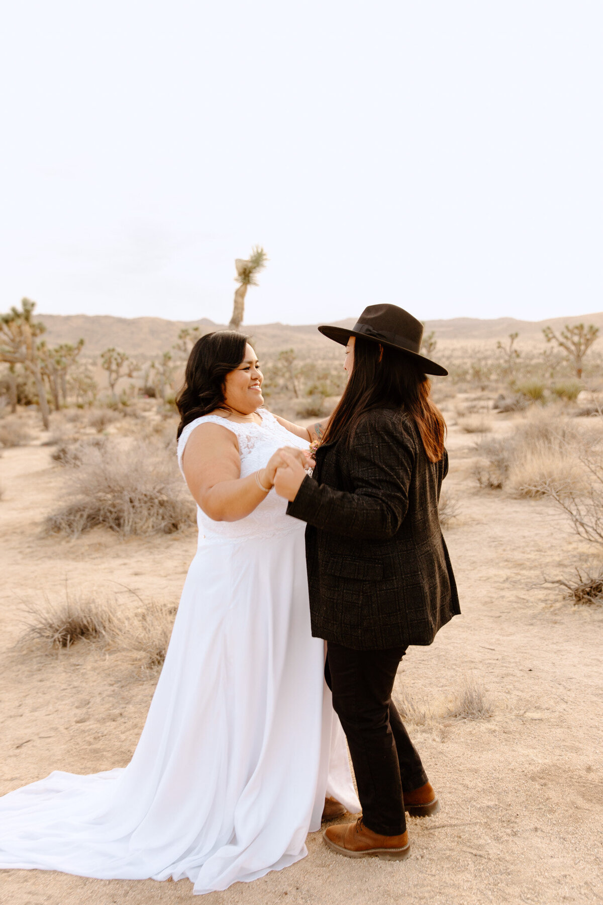 joshua-tree-elopement-photos-lqbtq-38