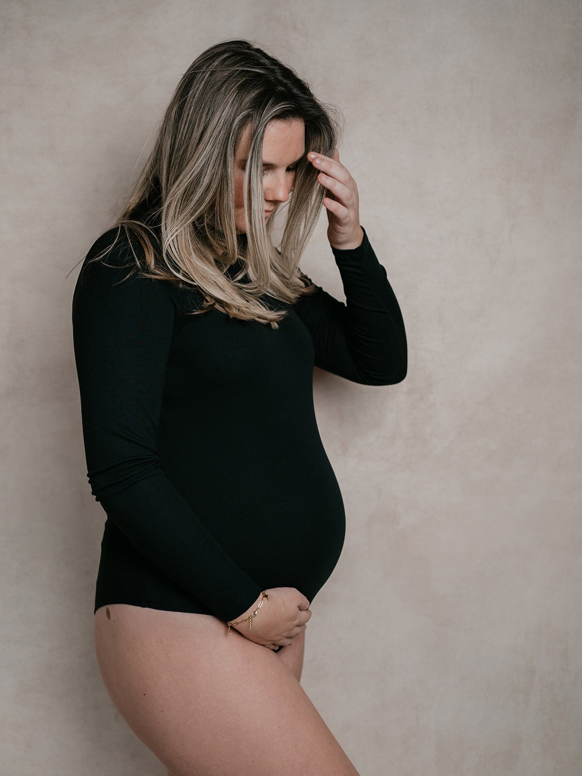 ongedwongen zwangerschapsshoot studio amsterdam noord-leukfotografie.jpg 11