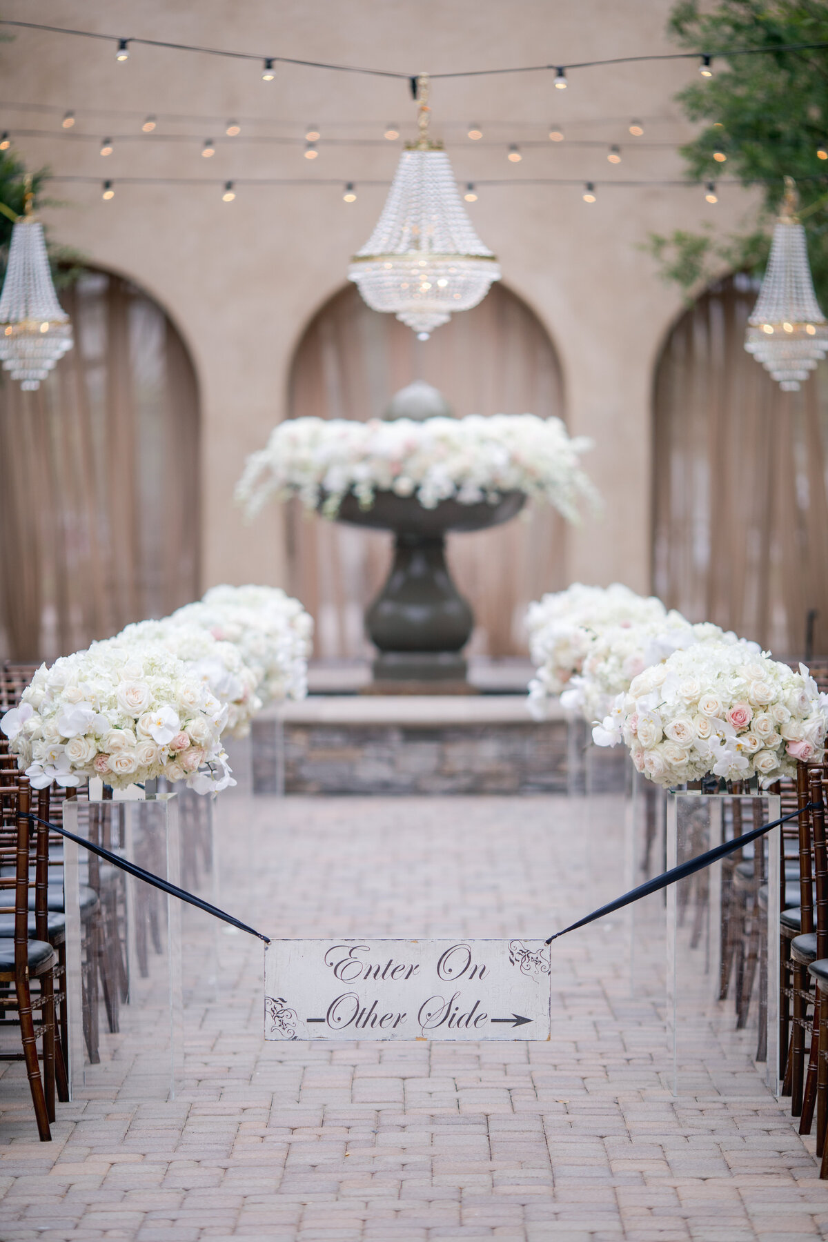 Orange County Wedding - San Juan Capistrano Wedding Venue - Serra Plaza