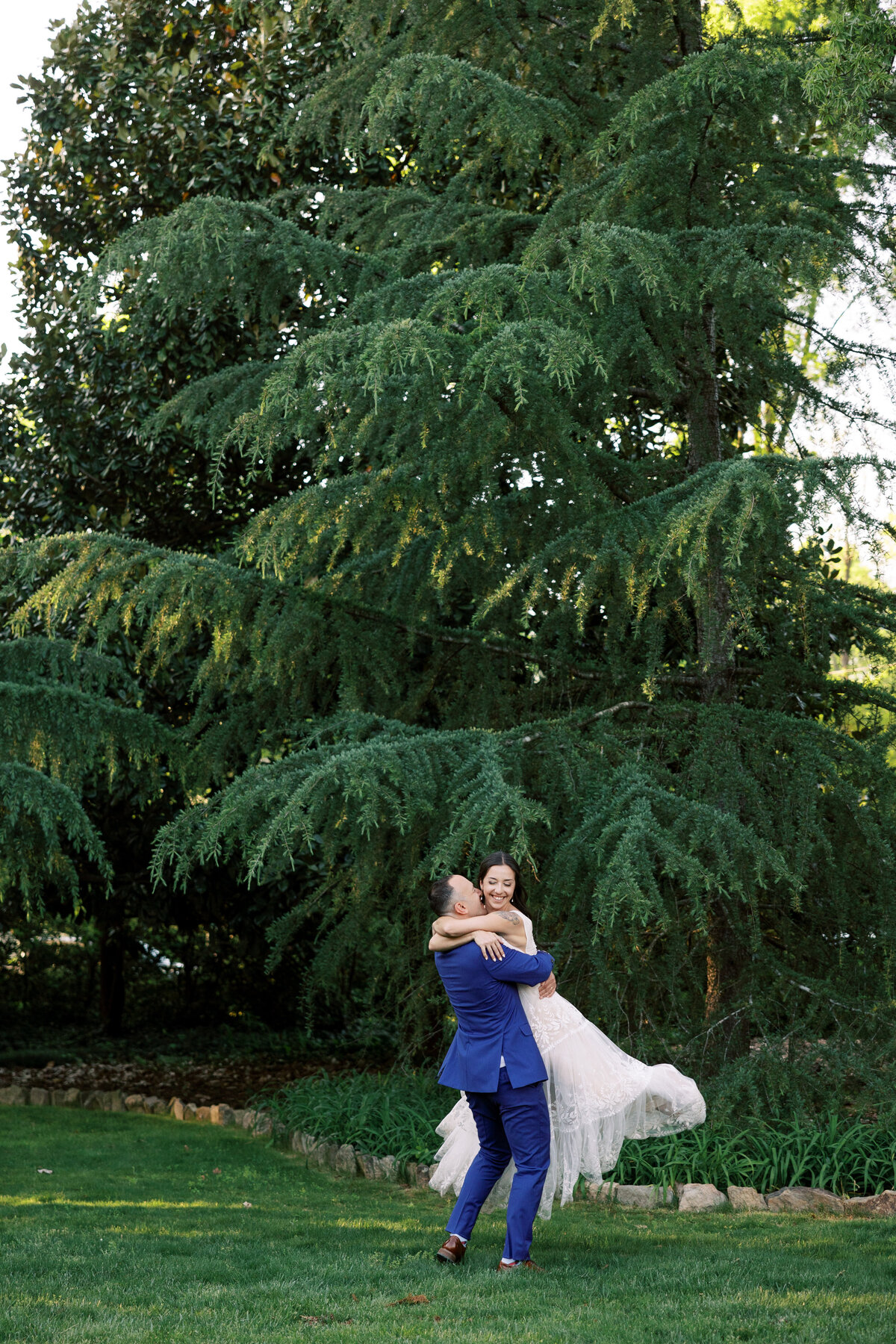 The Blisses Wedding_VanLandingham Estate Charlotte Wedding Venue_NC Wedding Photographers_0253